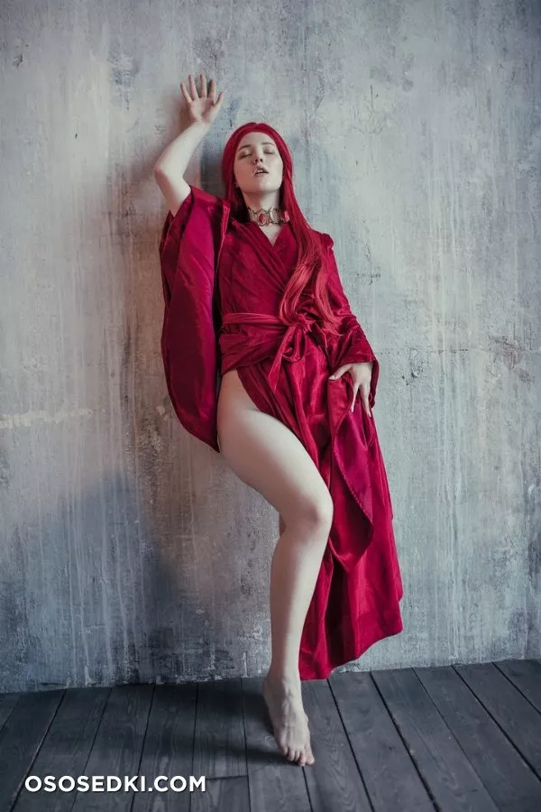 Lada Lyumos | Melisandre - 4