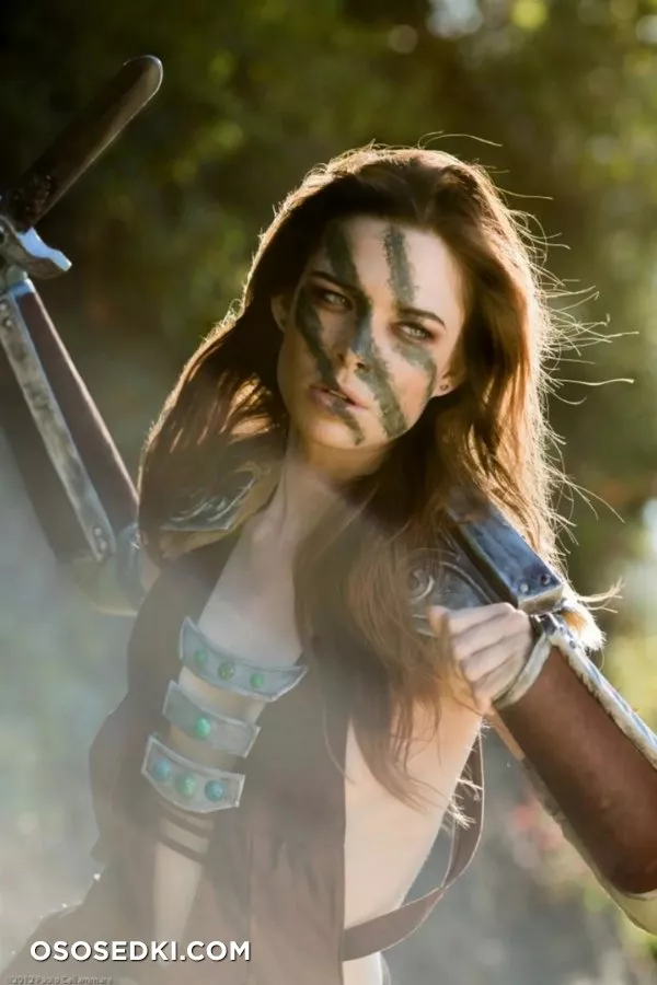 Chloe Dykstra | Aela - 2