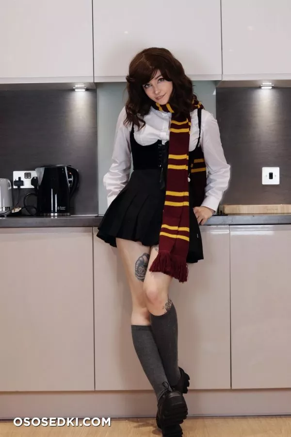 Rusty Fawkes | Hermione - 4