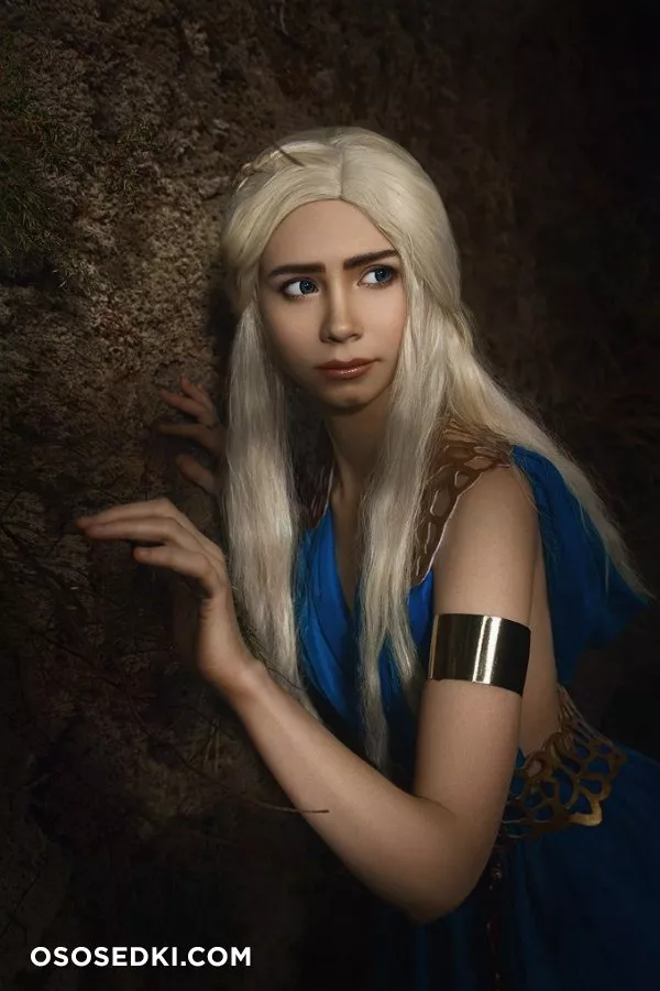 Anastasia Romanova | Daenerys - 2
