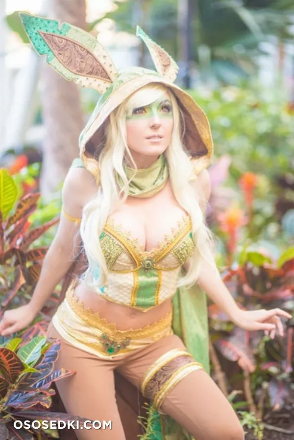 Jessica Nigri | Leafeon - 5