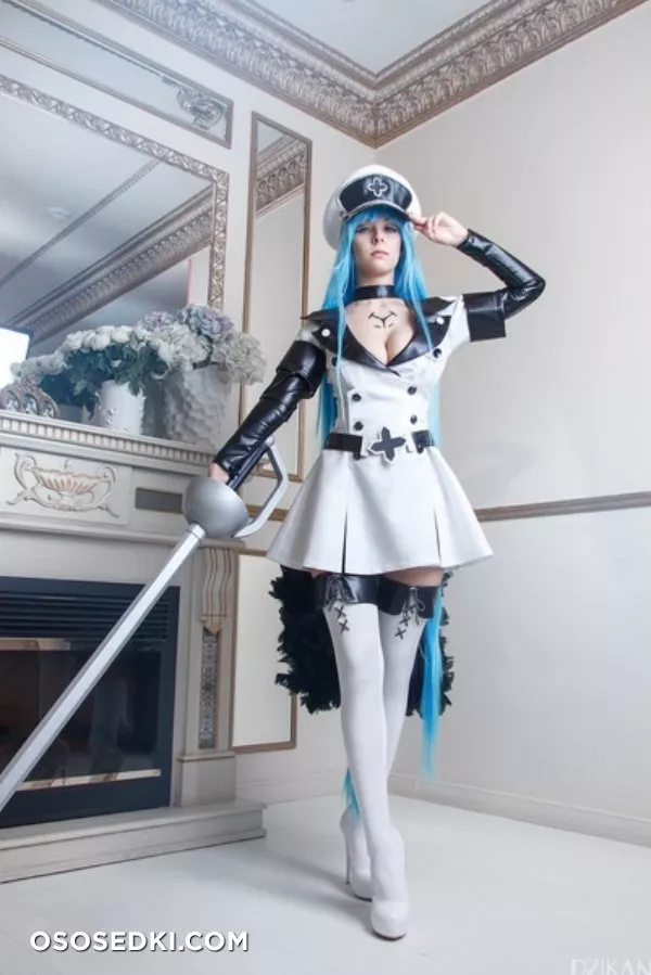 Helly Valentine | Esdeath - 2