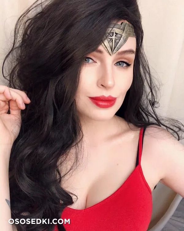 uksauksa | Wonder Woman - 4