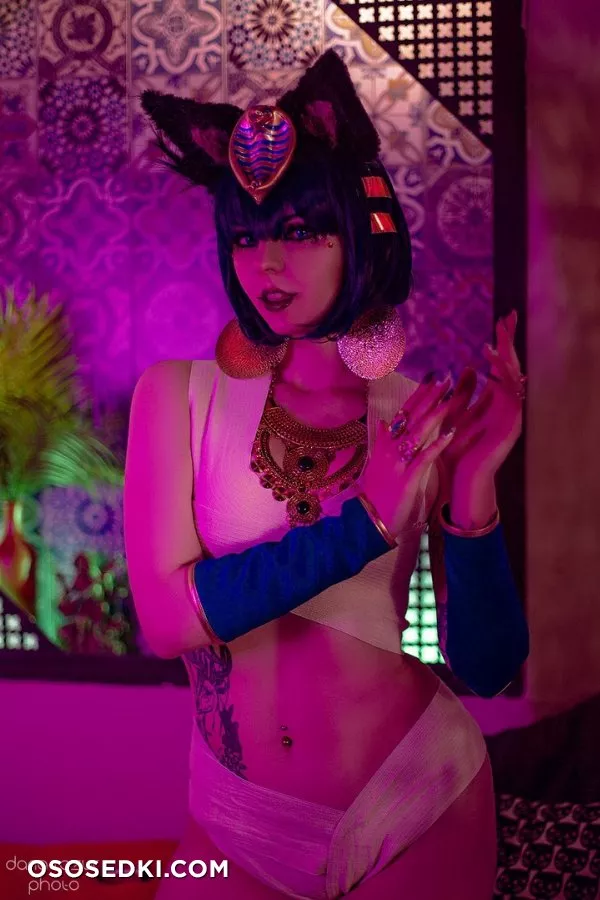 Bizarre Deer | Ankha - 5