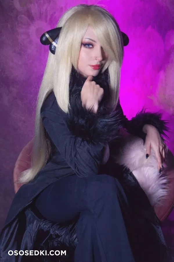 ShiroKitsune. Cynthia. Pokemon - 4