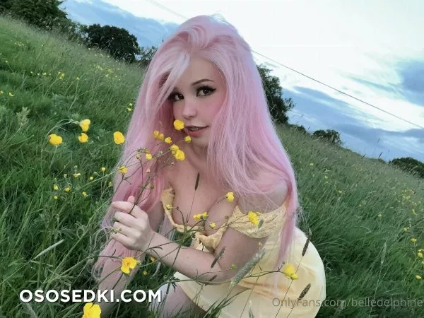 Belle Delphine Running in the field - 3