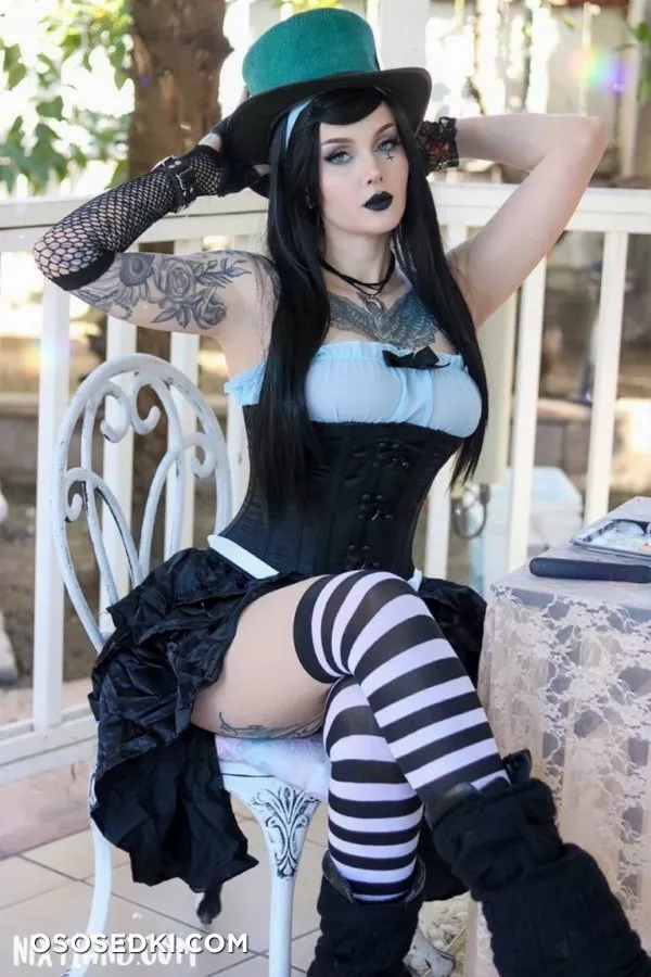 Alice by rincityofficial
Dark Alice by nixylandofficial - 3