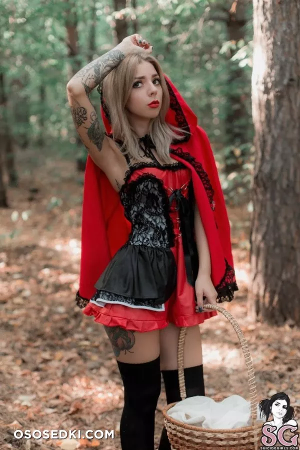 Red Riding Hood by elisarose_sg - 5