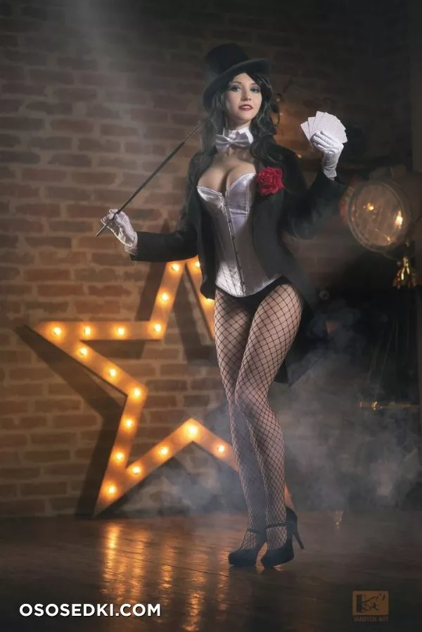 Zatanna by mechanicalvampire - 3