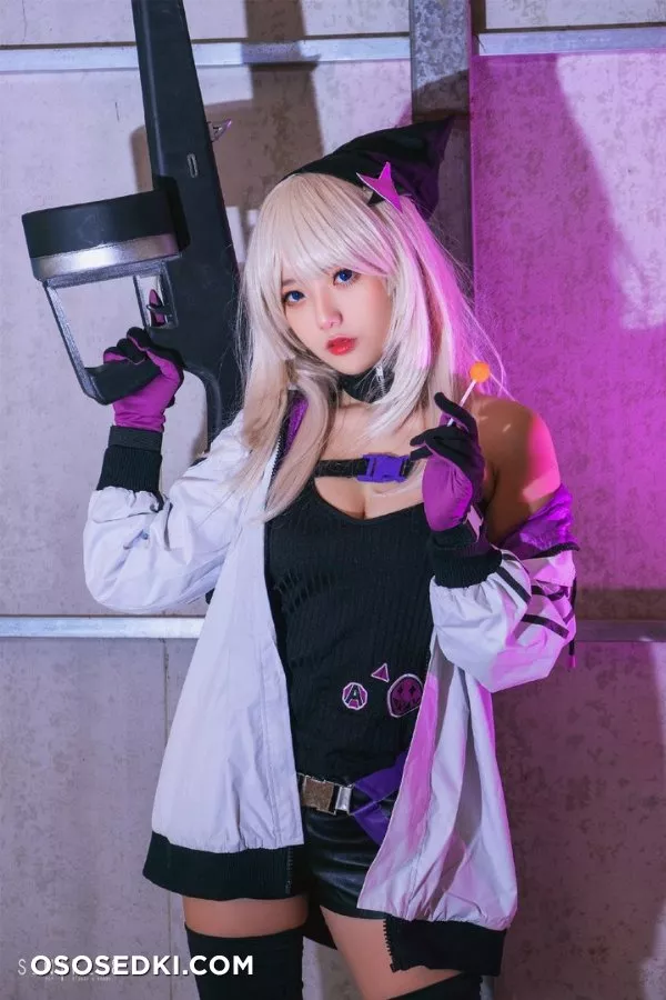 AA-12 by Messie Cosplay - 3