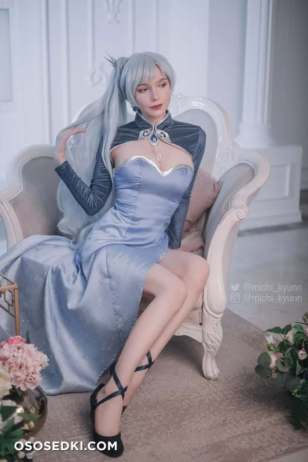 Michi Kyunn - Weiss Schnee (23 December 2021) - 4