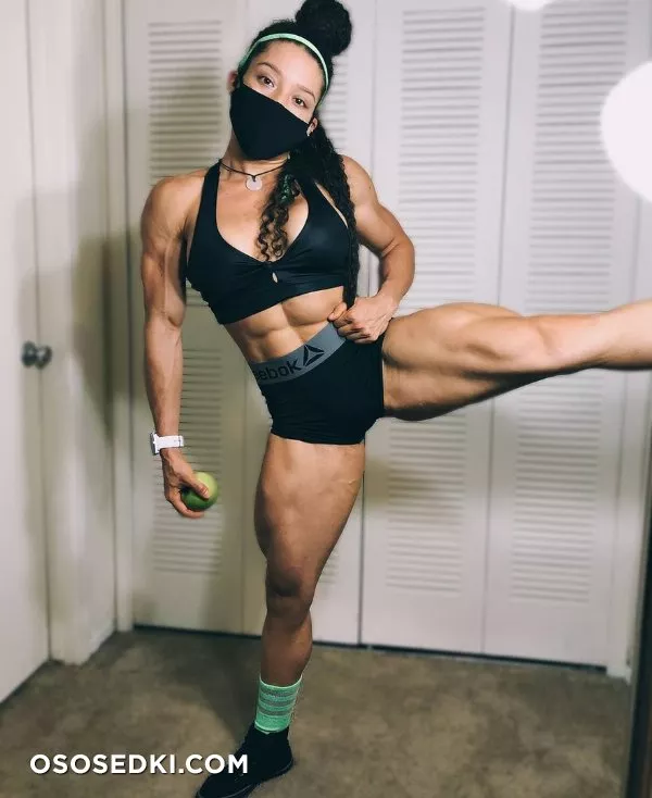 Carolyne Marquez - 3