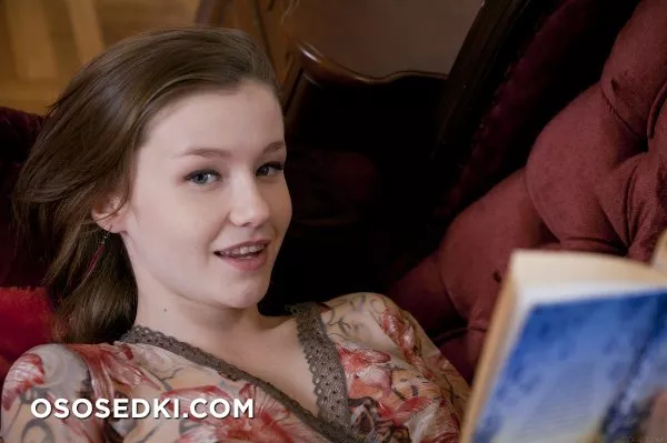 Emily Bloom - veux (Ukraine) - 3