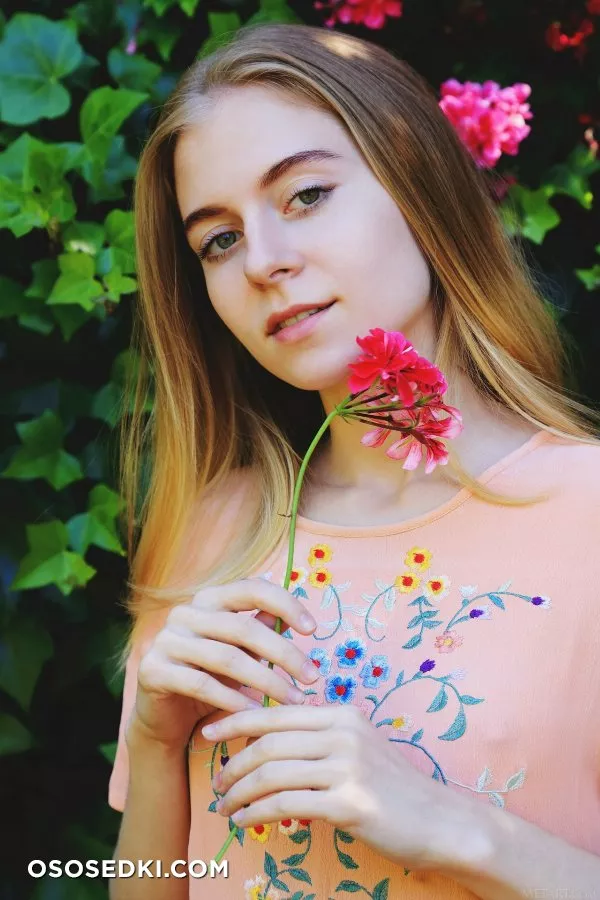Shayla - Elaris - 2