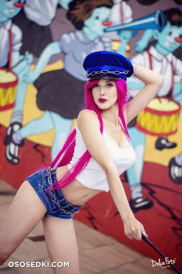 - | Street Fighter | Poison - 5