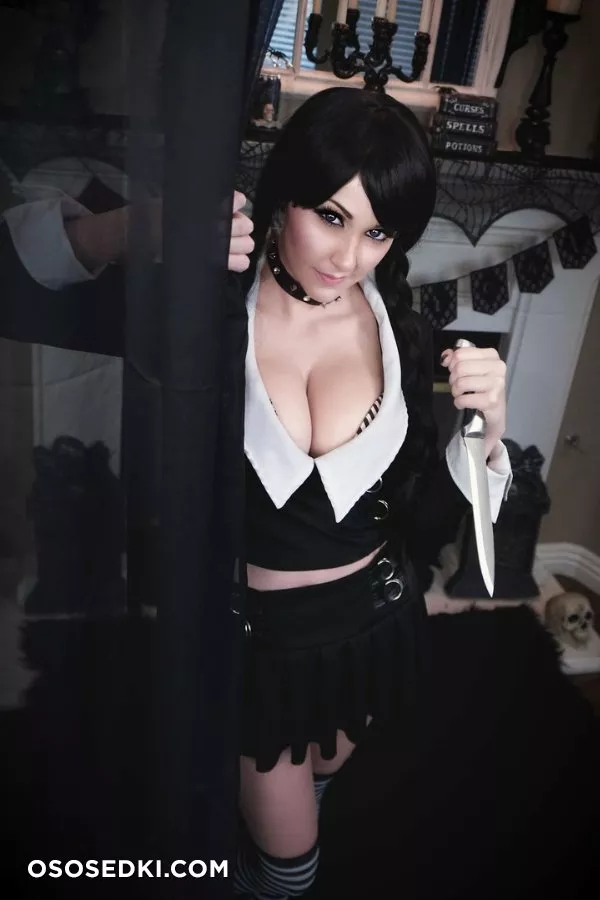 Angie Griffin | The Addams Family | Wednesday Addams - 3