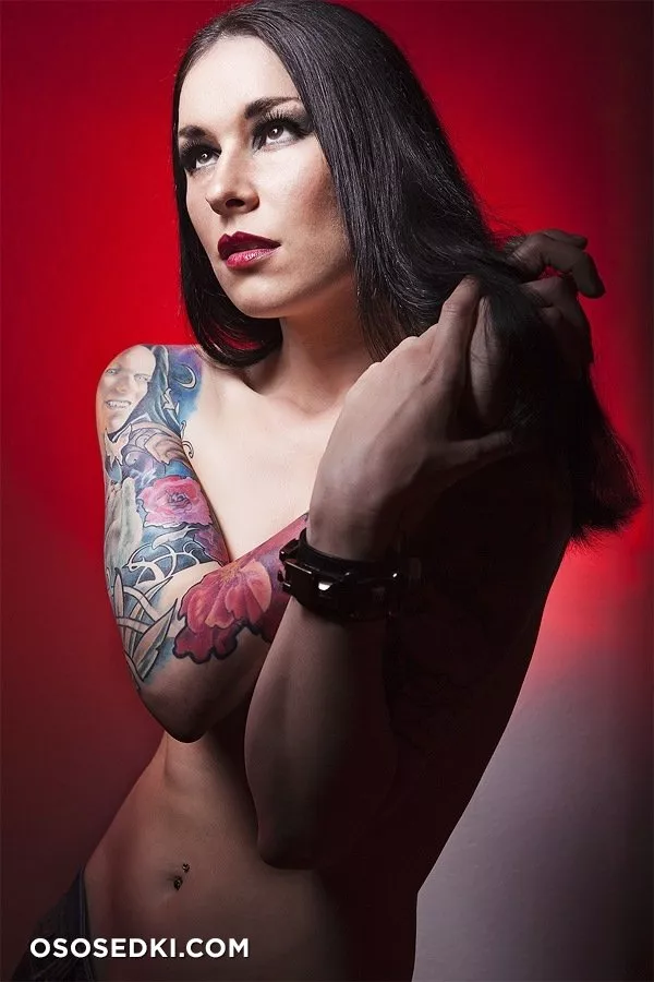 Nina Red - 5