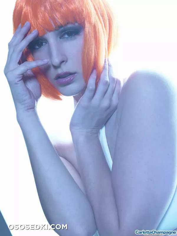 Carlotta Champagne: Leeloo Dallas Multipass Naked - 5