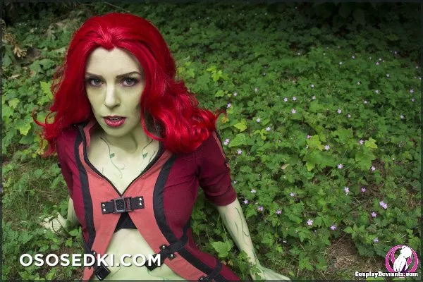 Essi - Seductive Pheromones (Cosplaydeviants) - Poison Ivy - 5