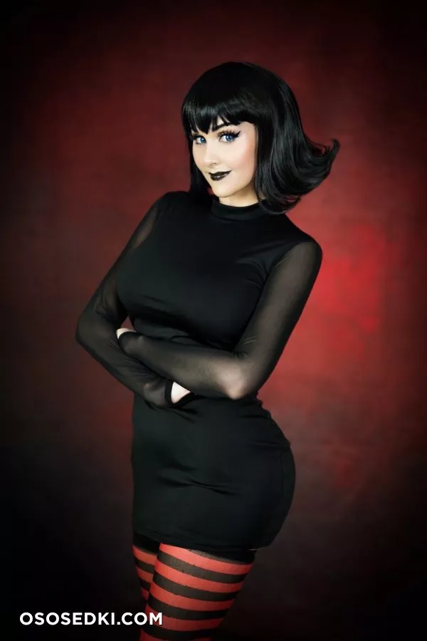 Angie Griffin - Mavis Dracula (Hotel Transylvania) - 2