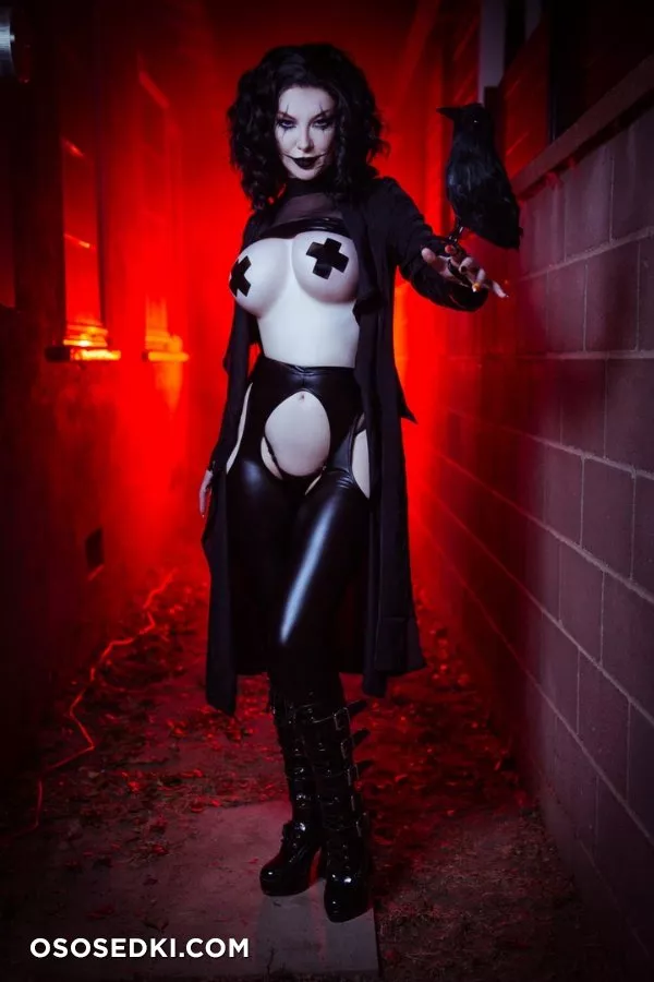 Ashlynne Dae - Crow erotic patreon cosplay set - 2