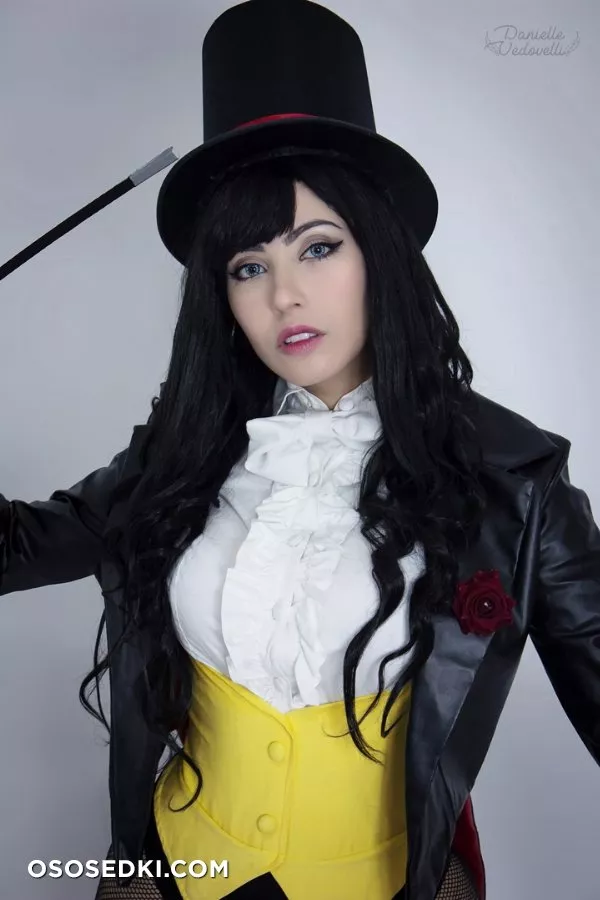 Danielle Vedovelli - Zatanna erotic cosplay set - 3