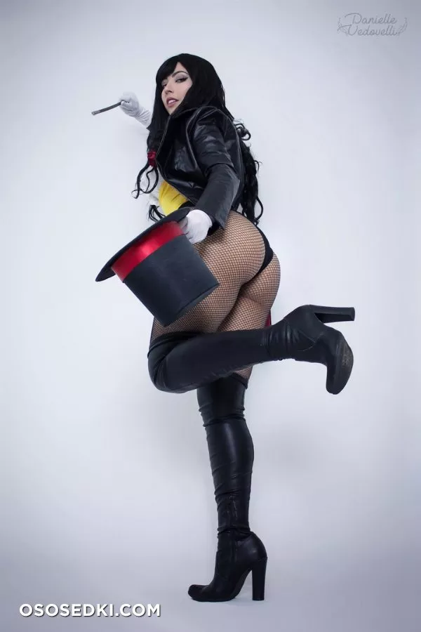 Danielle Vedovelli - Zatanna erotic cosplay set - 5