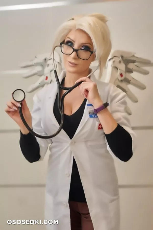 Kate Sarkissian -  Mercy (Overwatch) patreon cosplay set - 5