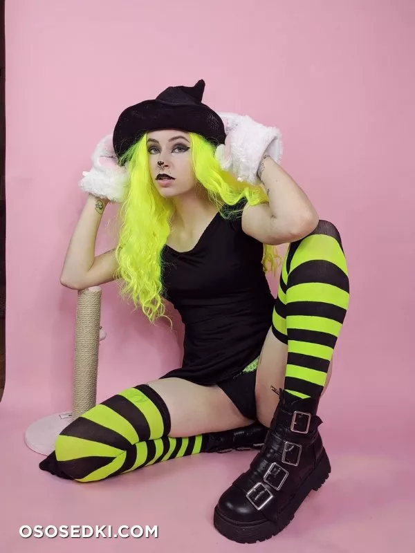 Rusty Fawkes -  erotic patreon cosplay set - 3