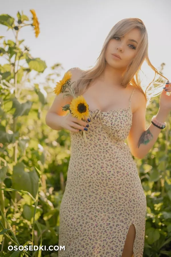 Amy Thunderbolt - Sunflower patreon cosplay set - 3