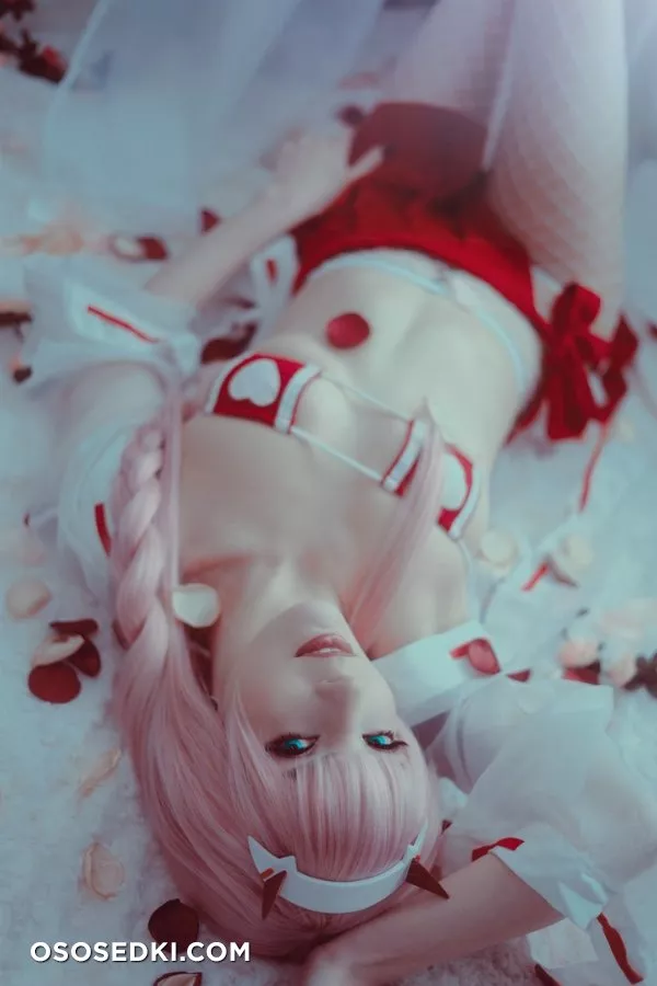 Bloodraven - Zero Two patreon erotic cosplay set - 2