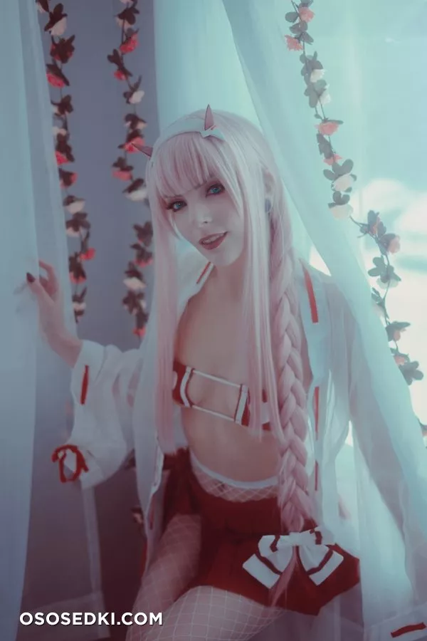 Bloodraven - Zero Two patreon erotic cosplay set - 3