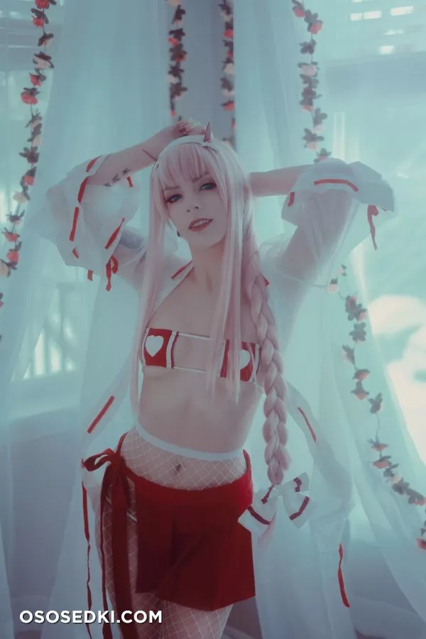 Bloodraven - Zero Two patreon erotic cosplay set - 5