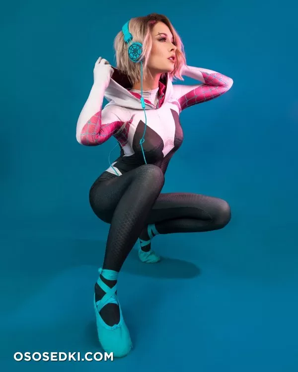 Hendoart - Spider Gwen patreon/onlyfans cosplay set - 4